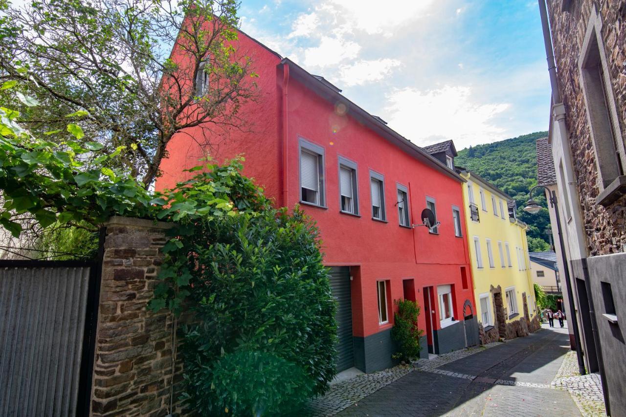 Apartment Mit Kleinem Innenhof Im Erdgeschoss Fuer Bis Zu 4 Personen Klotten Extérieur photo