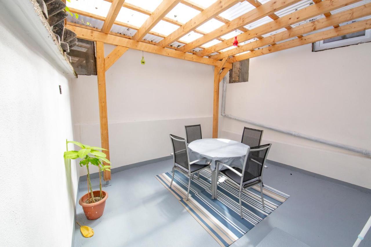Apartment Mit Kleinem Innenhof Im Erdgeschoss Fuer Bis Zu 4 Personen Klotten Extérieur photo