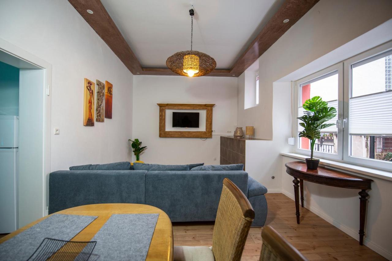 Apartment Mit Kleinem Innenhof Im Erdgeschoss Fuer Bis Zu 4 Personen Klotten Extérieur photo