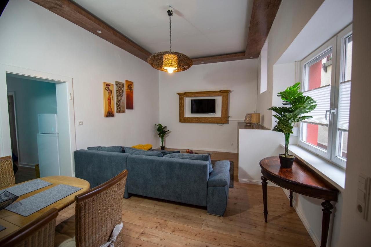 Apartment Mit Kleinem Innenhof Im Erdgeschoss Fuer Bis Zu 4 Personen Klotten Extérieur photo